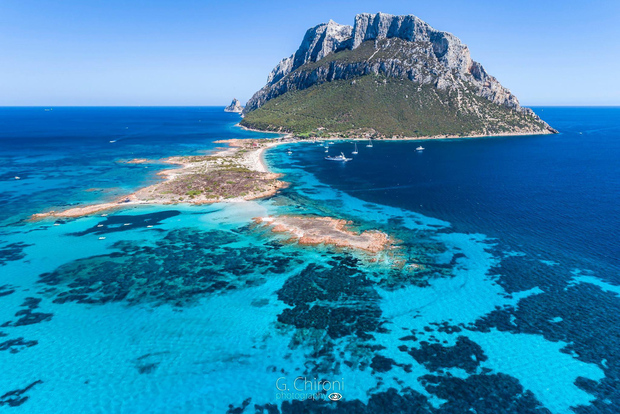 Sardegna: Tavolara Boat Tour with Snorkeling