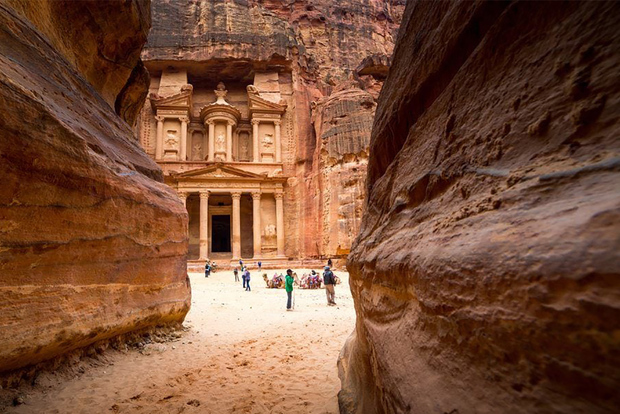 From Sharm El Sheikh: Day Tour to Petra by Ferry