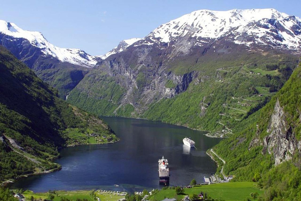 Från Ålesund: Privat dagsutflykt till Geirangerfjorden