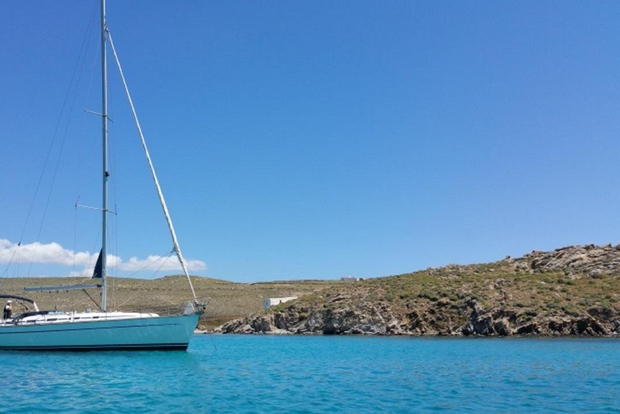 Mykonos: Crociera privata in barca a vela Rhenia con pranzo e bevande