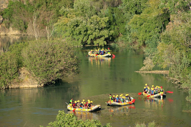 Calasparra: Almadenes Canyon Rafting com cavernas e arte rupestre