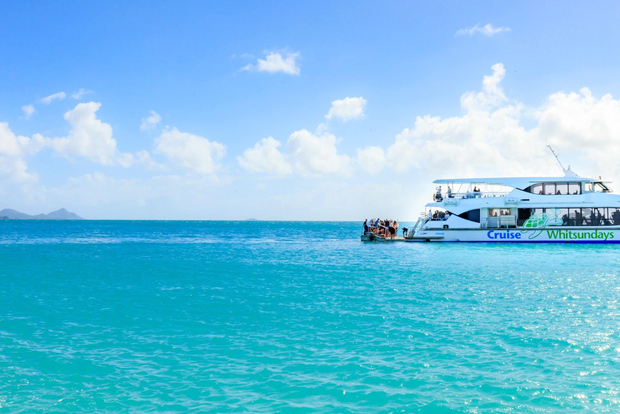 Ab Airline Beach: Whitsunday & Whitehaven Bootstour