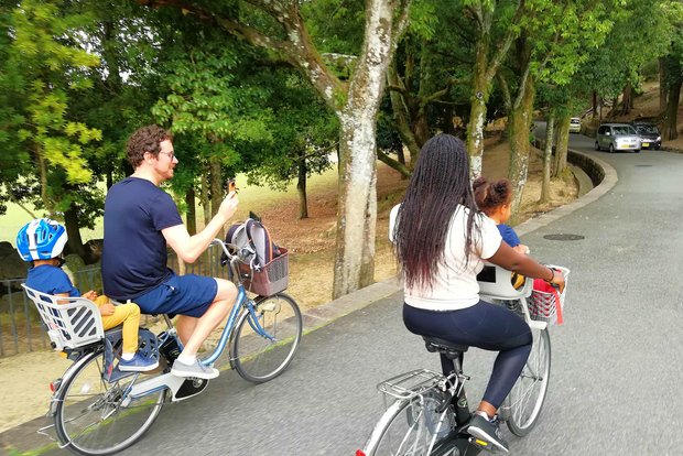 Nara: tour privato in bici per famiglie del parco di Nara con pranzo