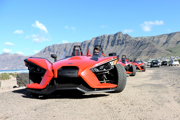 Lanzarote: tour guidato di 3 ore con Polaris Slingshot Roadster