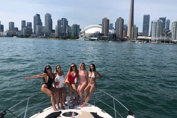 Toronto: crociera turistica privata in yacht di lusso e prosecco