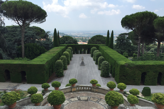 Gandolfo: Castel Gandolfo Papal Villa Gardens Minibus Tour