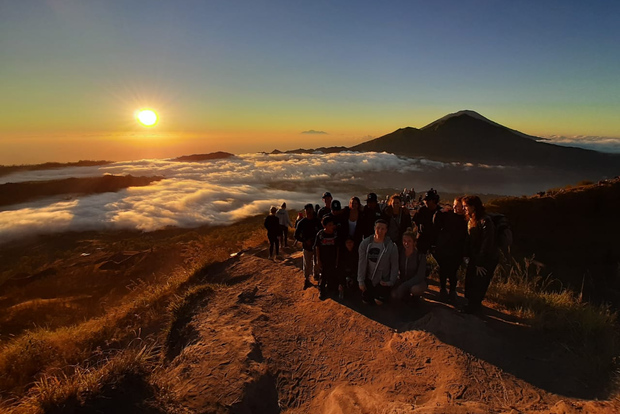 Bali: Sunrise Hike at Mount Batur with Bali Swing