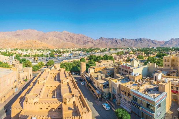 Muscat: Tour di un giorno intero a Nizwa con audioguida