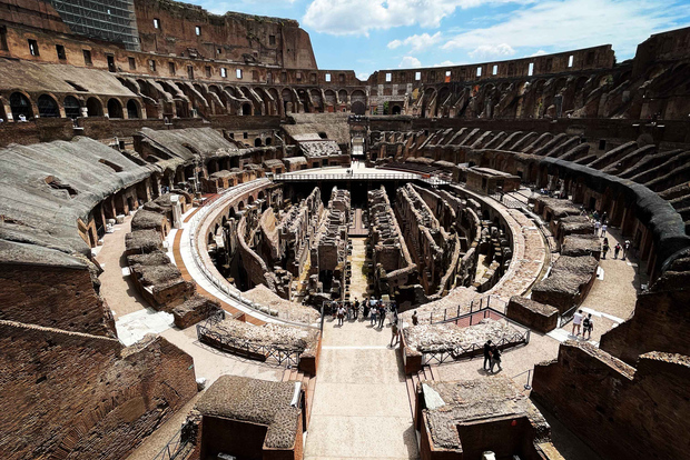 Rome: Guided Tour of the Colosseum
