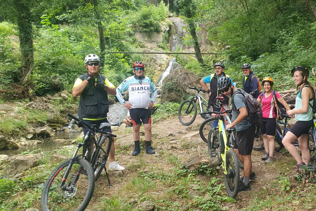 Bologna: Guidad elcykeltur med brunch eller aperitivo