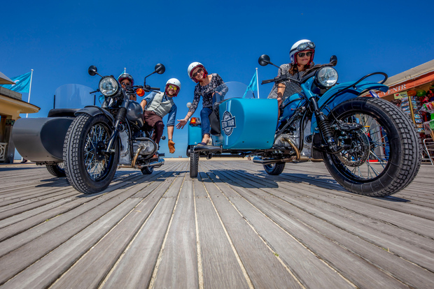 Deauville: Tour privato guidato in sidecar d'epoca