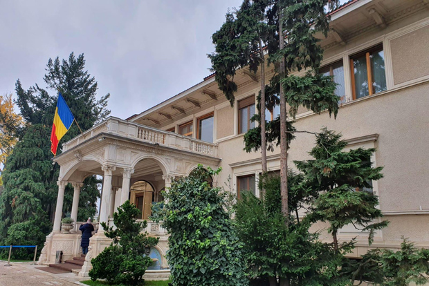 Tour del comunismo a Bucarest di 6 ore con la villa di Ceausescu