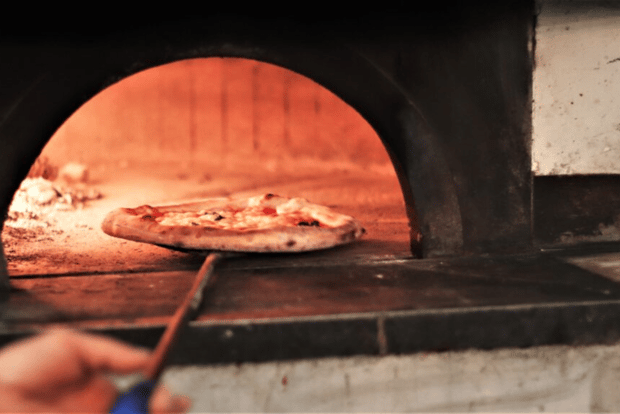 Walking Tour of Central Rome & Pizza Making Experience