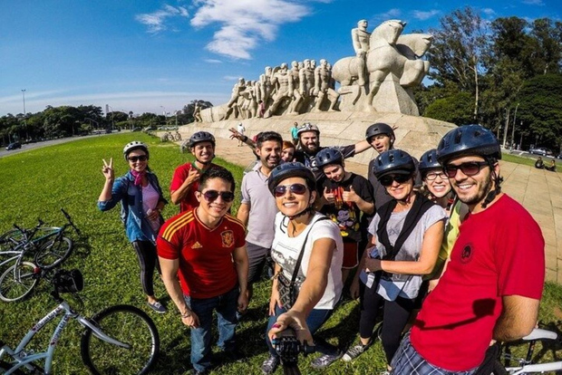 San Paolo: il tour in bici delle scene urbane più cool