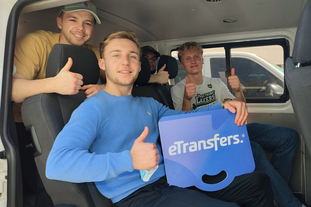 Traslado de ida o ida y vuelta al aeropuerto de Cancún