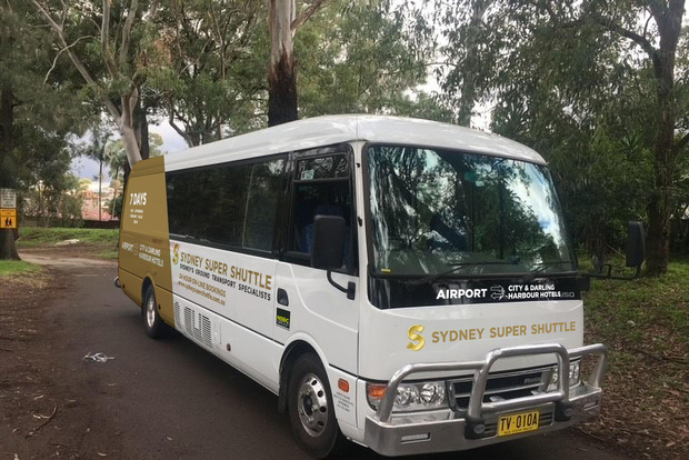 Sydney: Transfer Between Airport & Hotels or Cruise Terminal