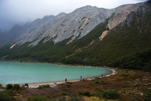 Ushuaia: Tour a piedi della laguna Esmeralda con pranzo e bevande