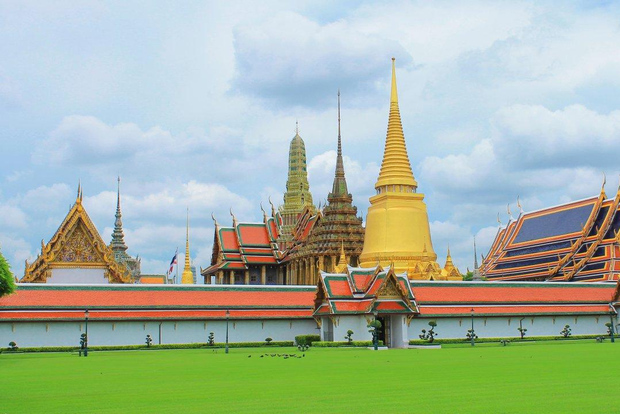 Bangkok: Grand Palace e Wat Pho Tour privato di mezza giornata