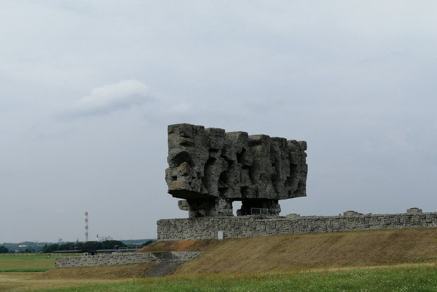 Из Варшавы: однодневный тур в Люблин и Государственный музей Майданека