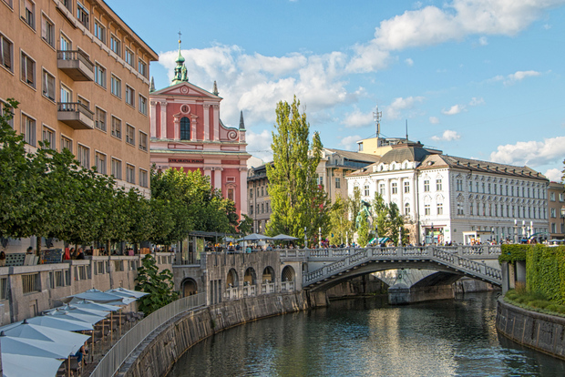 From Zagreb: Ljubljana and Lake Bled Day Trip by Minivan
