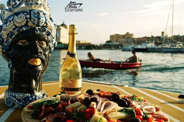 Сиракузы: прогулка на лодке по острову Ортигиа с обедом