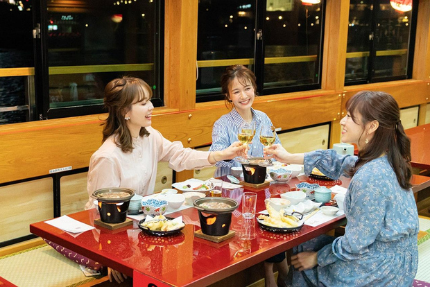 Fiume Sumida: Crociera con cena tradizionale giapponese Yakatabune