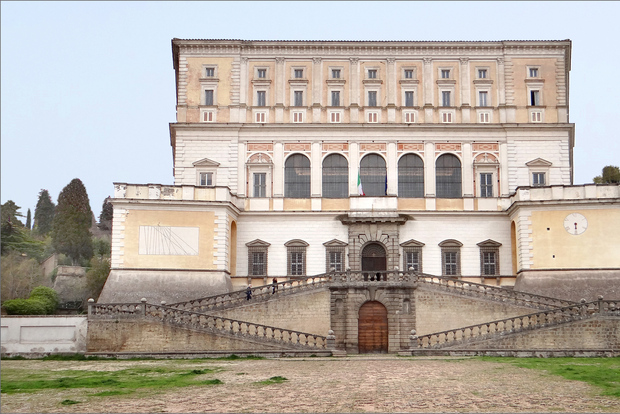 Caprarola: Private Palazzo Farnese Guided Tour with Entry