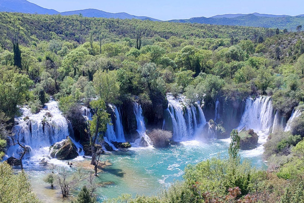 Desde Mostar: Excursión de un día a Blagaj, Počitelj y las Cascadas de Kravice