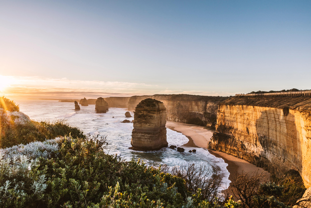 Melbourne: Great Ocean Road, 12 Apostles & Rainforest Tour