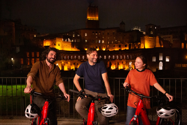 Roma: tour serale in e-bike Cannondale con cena opzionale