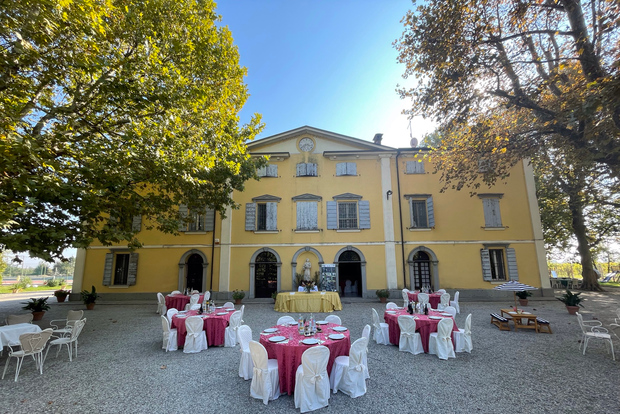 Modena: Tour gastronomico dell'aceto balsamico, degustazione e abbinamento con i cibi