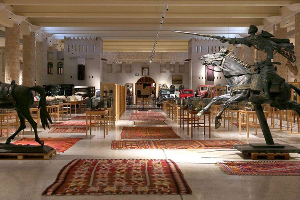 Doha: Museo Privado Sheikh Faisal y Pista de Carreras de Camellos