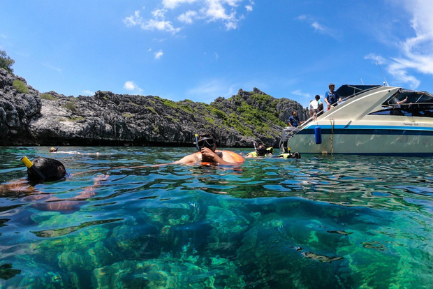 Koh Samui: Tour di snorkeling del parco marino di Angthong in motoscafo