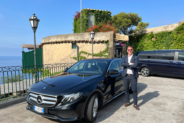 Sorrento: Private 1-Way Transfer from Sorrento to Positano