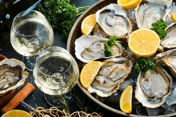 Paris: Gastronomic Private Walking Tour with Food Tastings