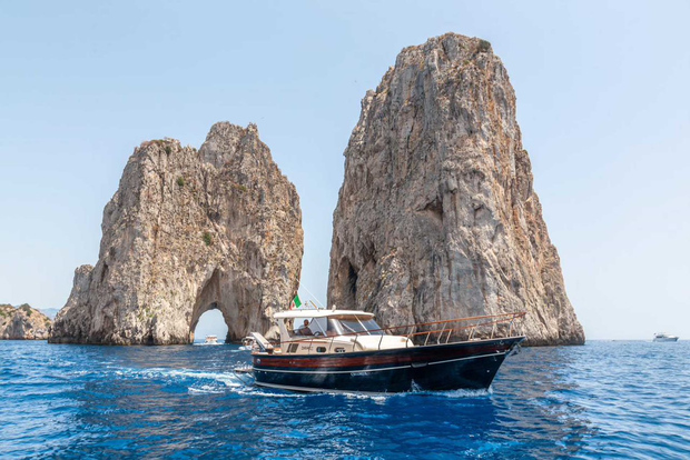 Capri Island Private Day Cruise : from Sorrento