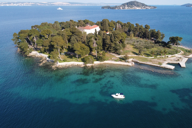 Da Zara: tour in barca delle isole di Ugljan, Galevac e Ošljak