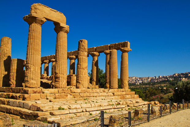 Valley of the Temples and Kolymbethra garden private tour