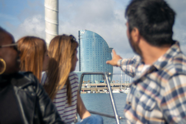 Giro turistico di Barcellona in barca a vela