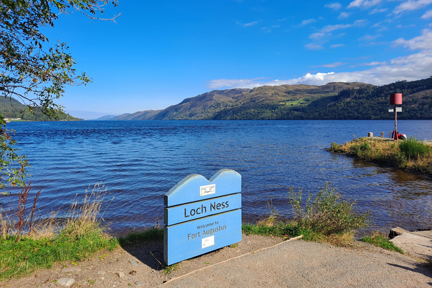 From Edinburgh: Loch Ness Private Day Tour with Transfers