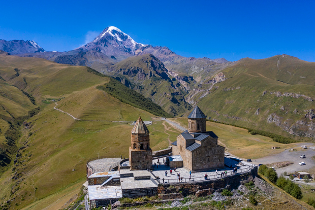 Kazbegi-Ananuri-Gergeti Private Tour