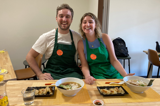 Osaka: lezione di cucina di ramen e gyoza a Dotonbori