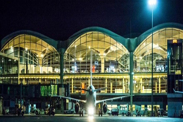 Da Amman all'aeroporto Queen Alia