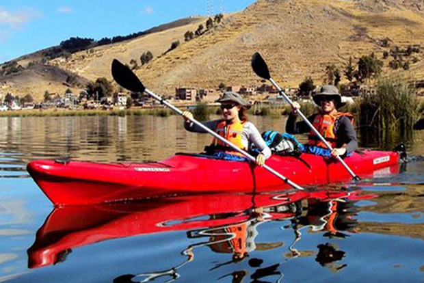 Tour Kayak Uros e Taquile in motoscafo