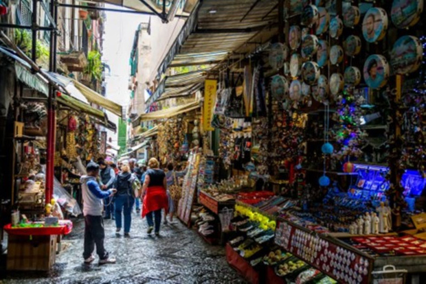 Naples Top Sights & Underground small group tour