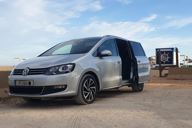 Aeropuerto de Faro: Traslado privado a Tavira y Cabanas Tavira