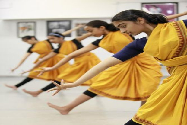 Il ritmo della grazia: esperienza di danza Bharatham a Jaffna