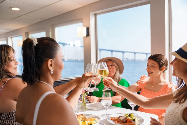 San Diego: City Cruises Buffet Breakfast and Brunch Cruise