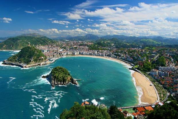 From Bilbao: Loyola, Getaria, Zarautz and San Sebastian Tour