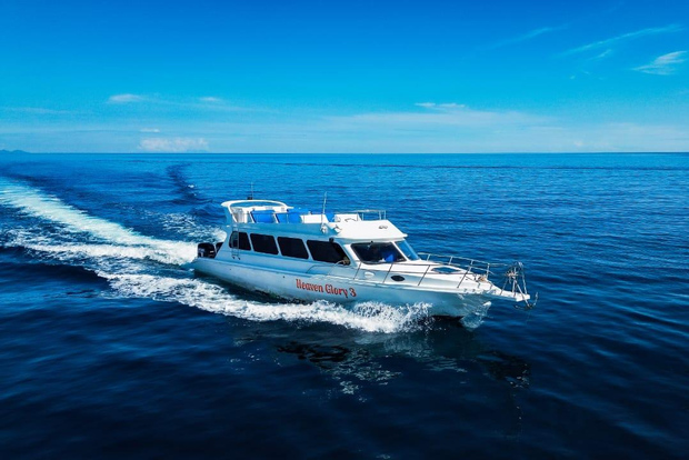 Komodo Island: Day Trip with Speedboat (6 Destinations)